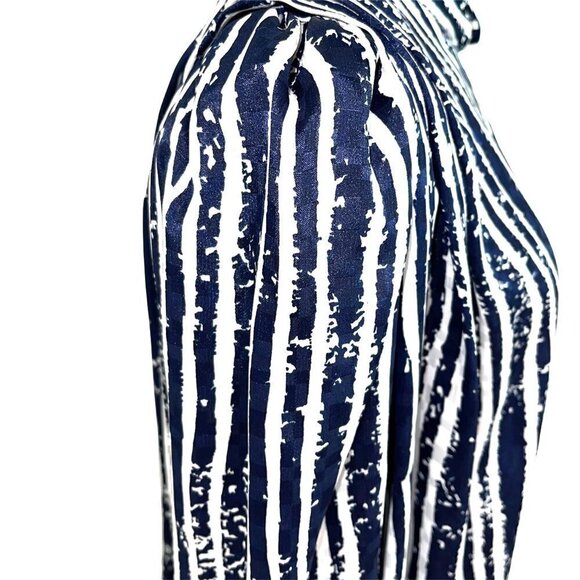 David Brown For Saks Fifth Avenue Hostess Dress Size Medium M Womens Blue White - Picture 12 of 16